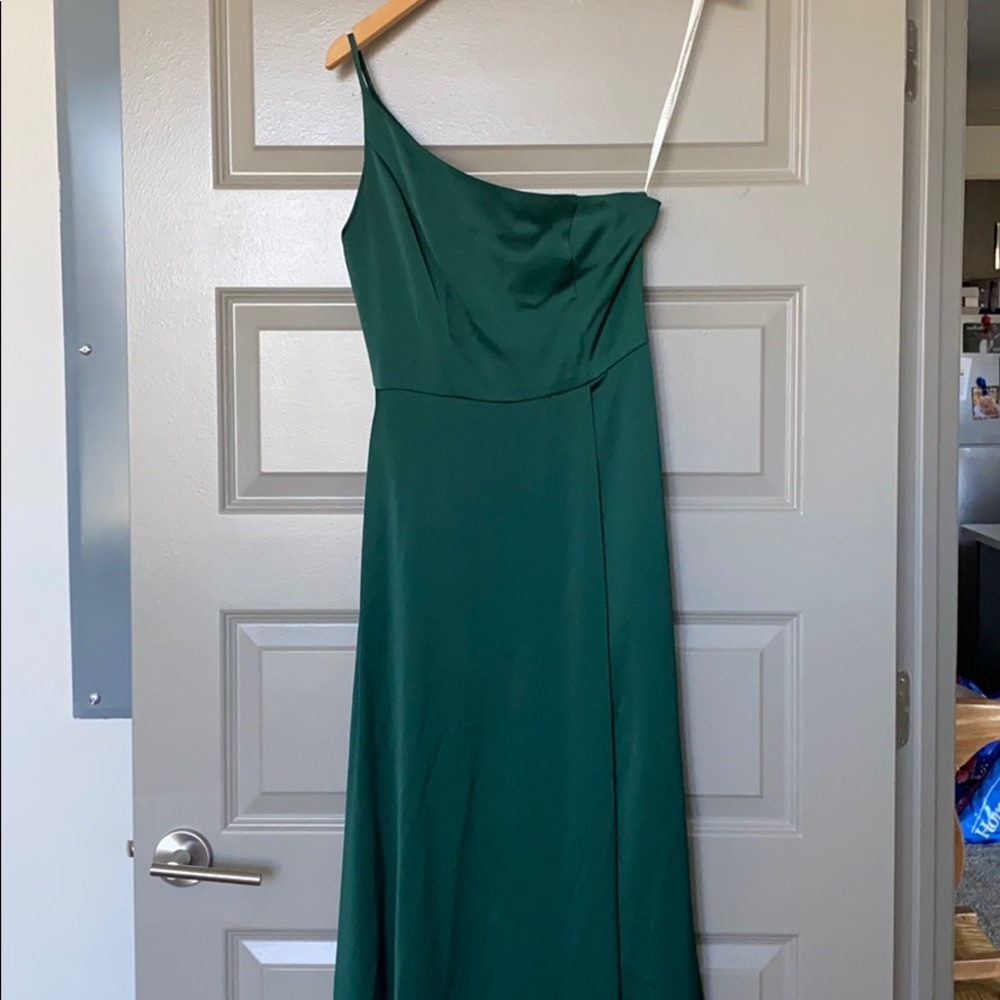 David’s Bridal Juniper Green F20099